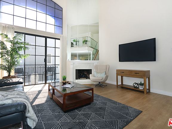 4th image of 1112 S Bedford Dr APT 303
