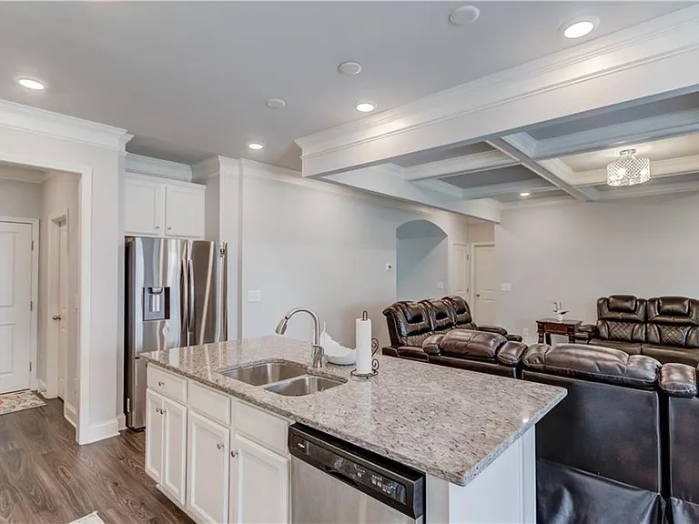 404 Henson Farm Dr — Photo 11