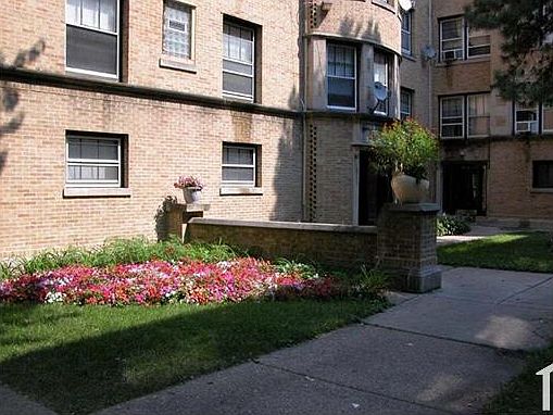 1st image of 1642 W Estes Ave #2