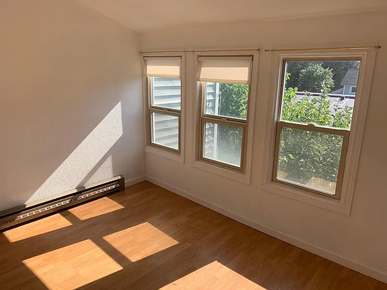 304 S Anderson St — Photo 18