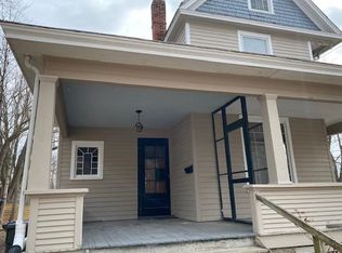 718 N Gilbert St, Iowa City, IA 52245
