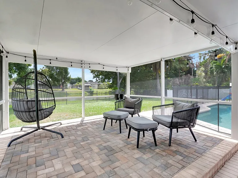 9680 Lancaster Pl — Photo 34
