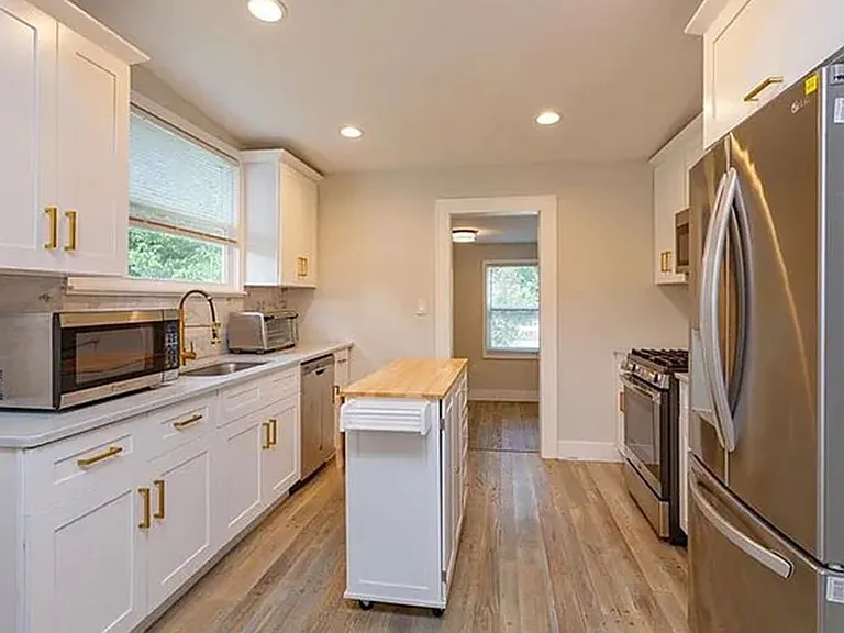 1324 Cloverlawn Ave — Photo 7