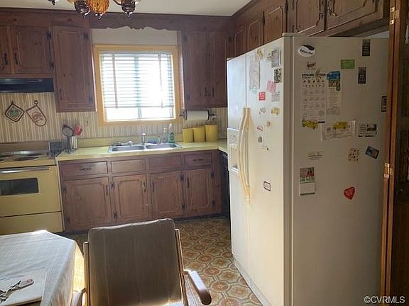 4th image of 4113 Berrybrook Dr