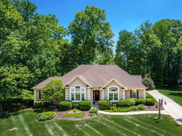 7690 Laurelwood Dr, Canal Winchester, OH 43110