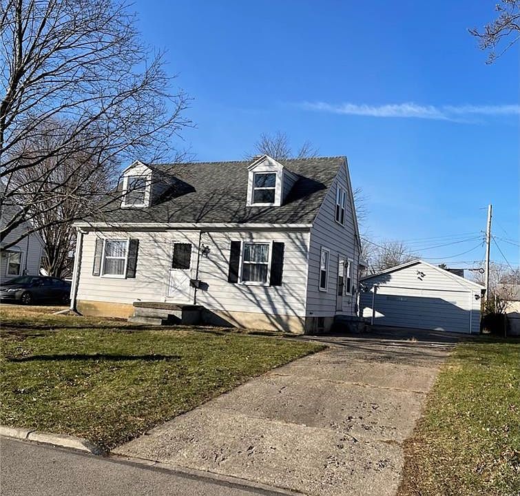 1st image of 2115 Emmons Ave
