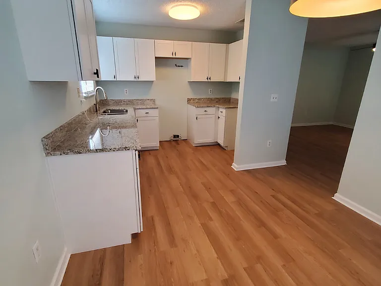 1214 Florida Ave — Photo 4