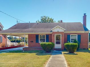 208 S Morgan St, Roxboro, NC 27573