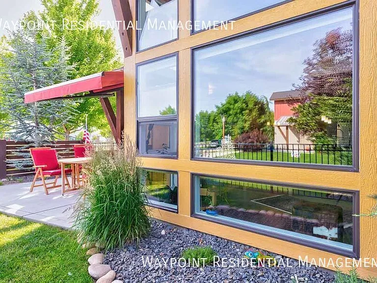 1415 E Lone Creek Dr — Photo 6