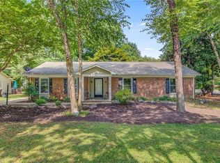 5211 Amberhill Dr, Greensboro, NC 27455