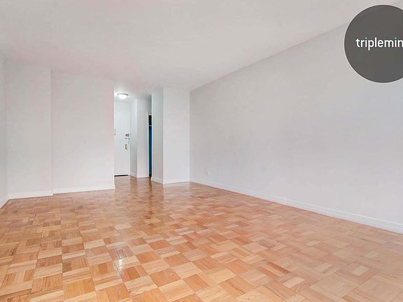 3rd image of 200 E 15th St APT 8L