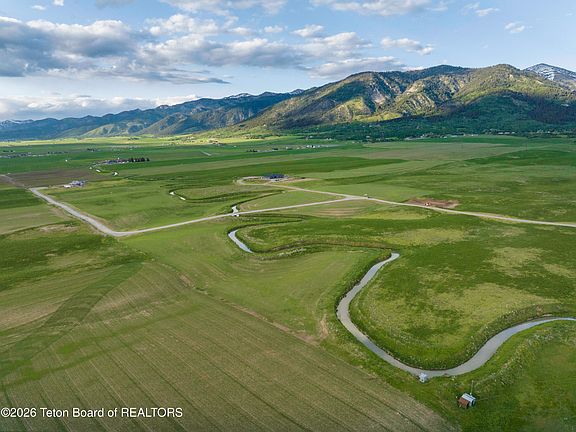 3rd image of 12 Yellow Star Rd