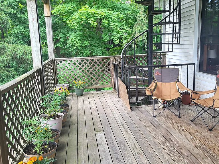 57 Crescent St #2B — Photo 8