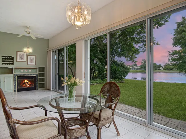 123 NW Bentley Circle, Port St Lucie, FL 34986