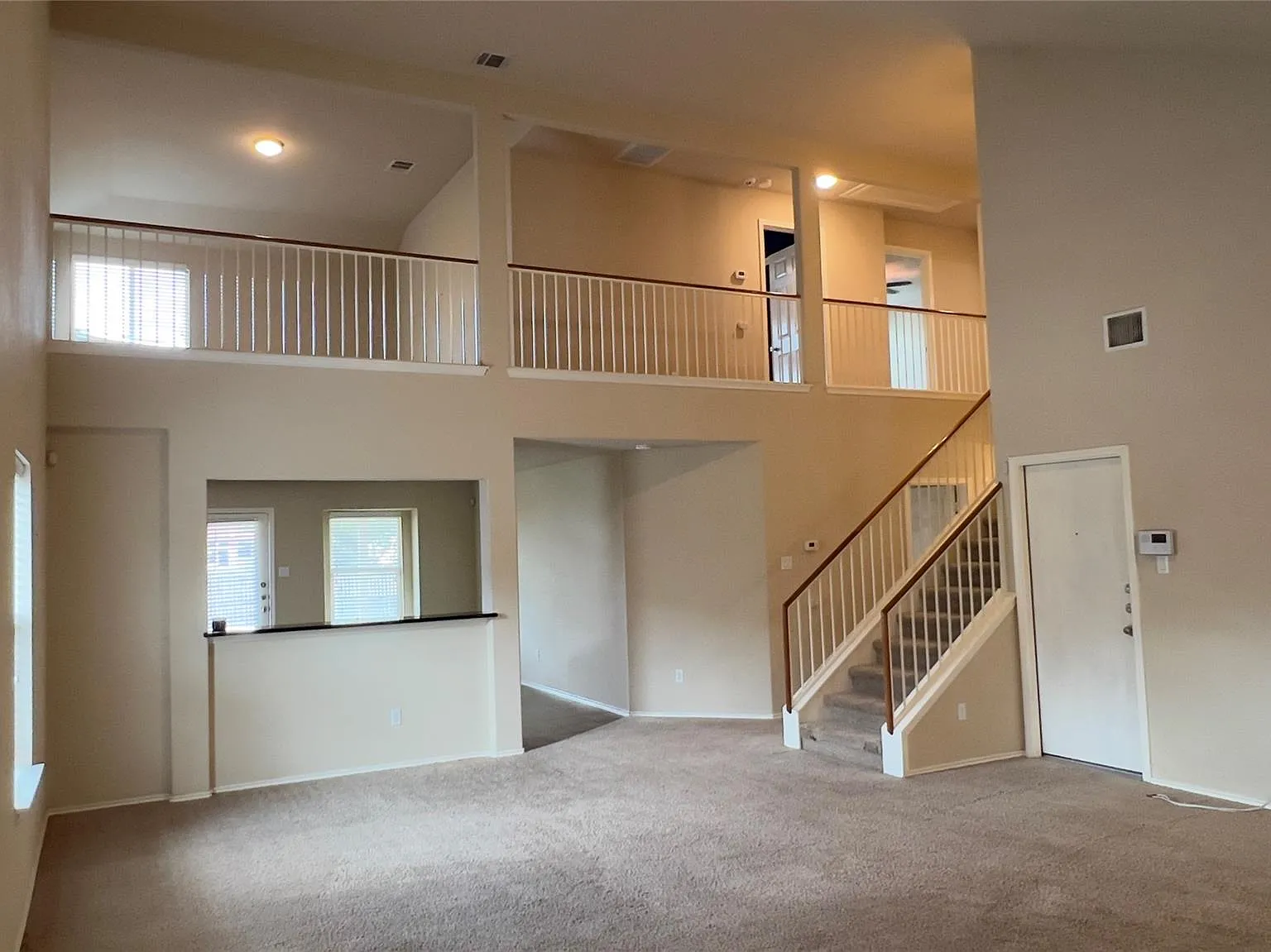 3 bed, 2.5 bath, 2096 sqft, $2,000 — Photo 1