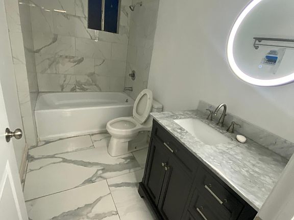 4th image of 3089 Del Paso Blvd