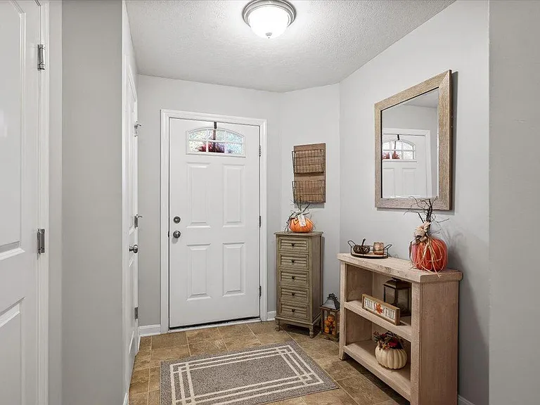 126 Watson Dr — Photo 22