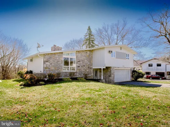 519 Hill Rd, Wernersville, PA 19565