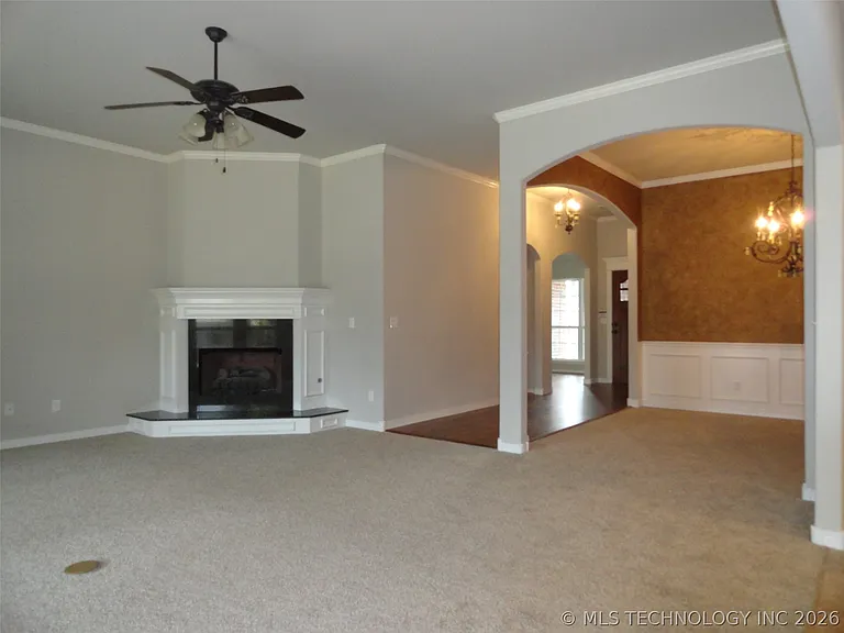 11017 S Lawrence St — Photo 15