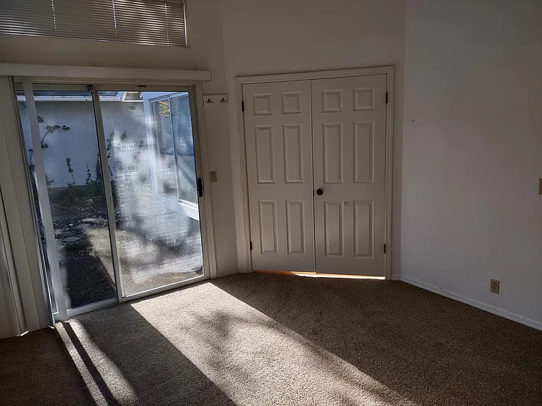 985 Bluebell Way — Photo 18