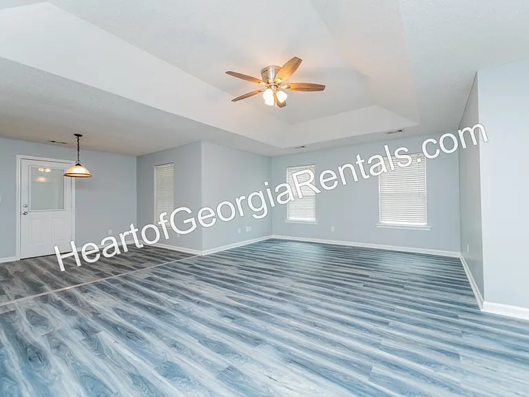1210 Johnson Rd — Photo 11