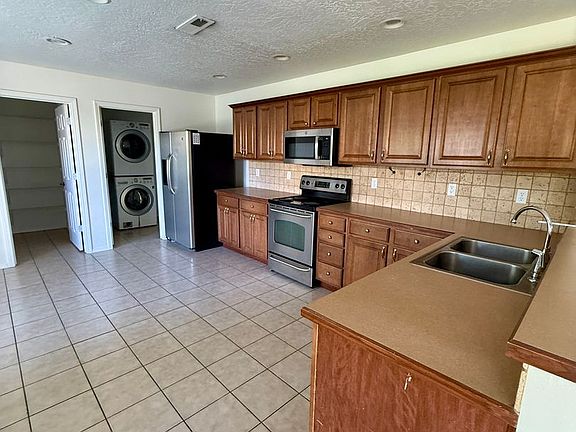 4th image of 14103 Pearl Pointe Dr