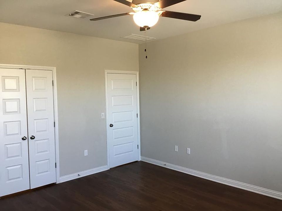 2nd image of 3517 Brandenburg Blvd