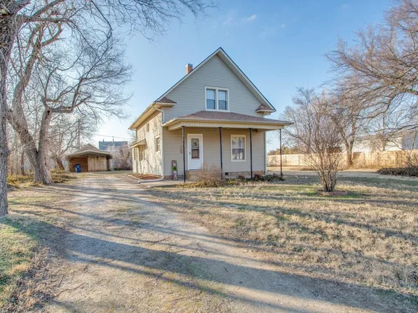 213 W Enid St, Fairmont, OK 73736