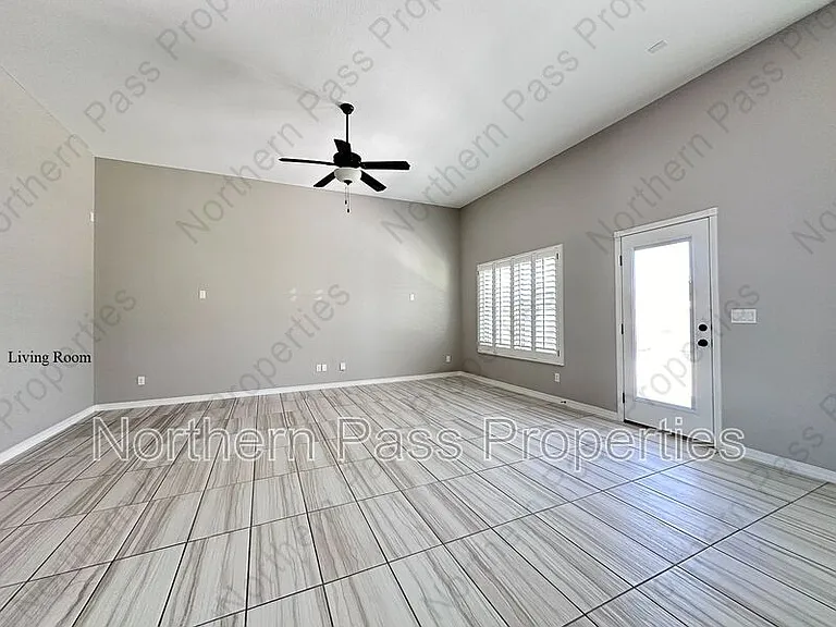 2869 Tierra Garden Dr — Photo 4