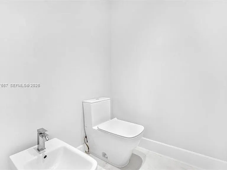 21391 Marina Cove Cir #Townhouse 14-K — Photo 28