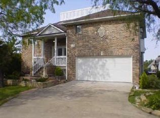 4034 Country Club Rd, Irving, TX 75038