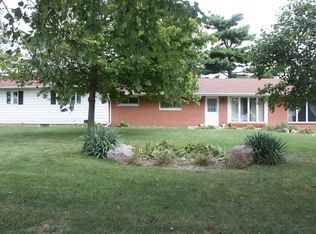 26344 E 800 North Rd, Le Roy, IL 61752