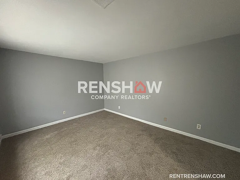 5999 Lofty Oak Rd — Photo 9