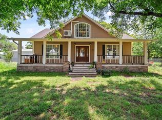 614 N Lee St, Valley View, TX 76272