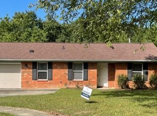 109 Celena Ct, Raeford, NC 28376