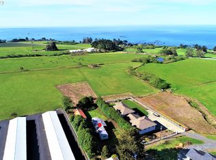 98698 Woodriff Ln, Brookings, OR 97415