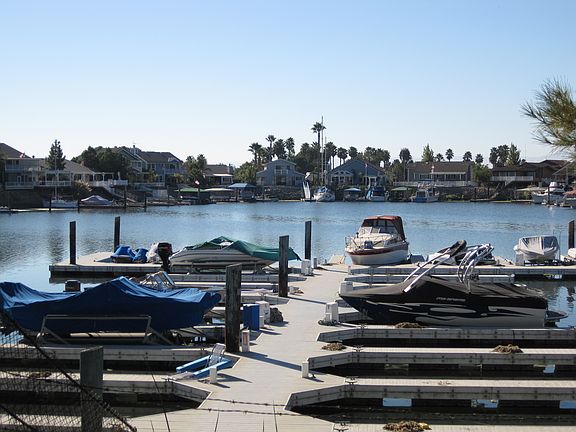 3rd image of 1251 Marina Cir