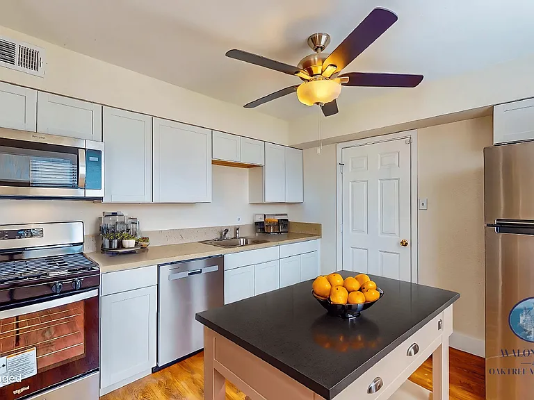 1302 Rexford Pl — Photo 10