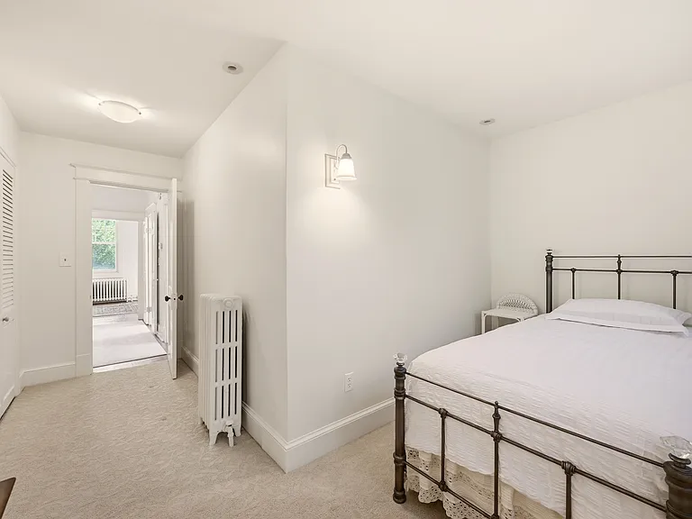 5168 Fulton St NW — Photo 18