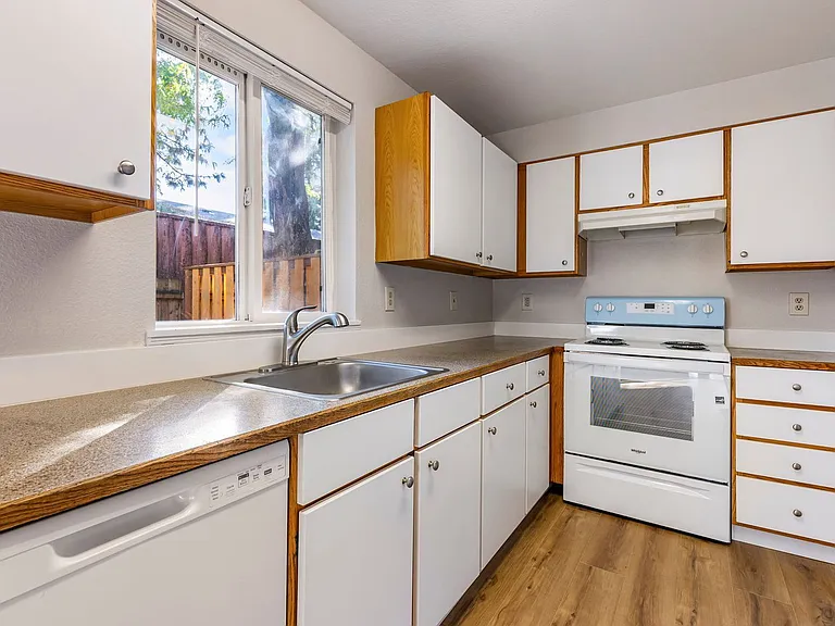 17442 SE 82nd Dr — Photo 7