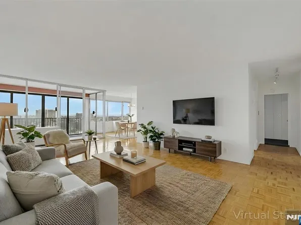 6 Horizon Rd APT 1508, Fort Lee, NJ 07024