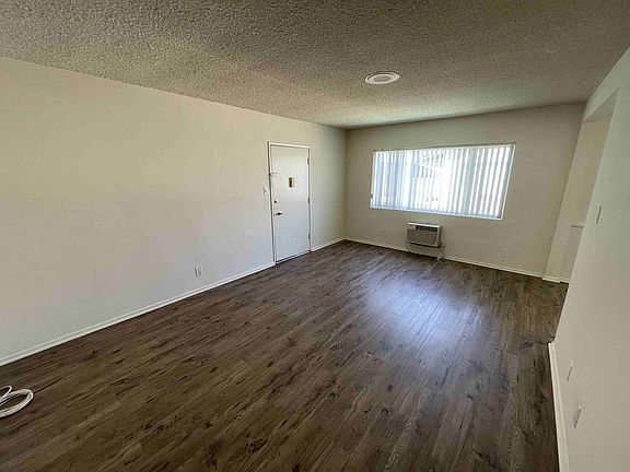 4th image of 8425 Amigo Ave APT 7