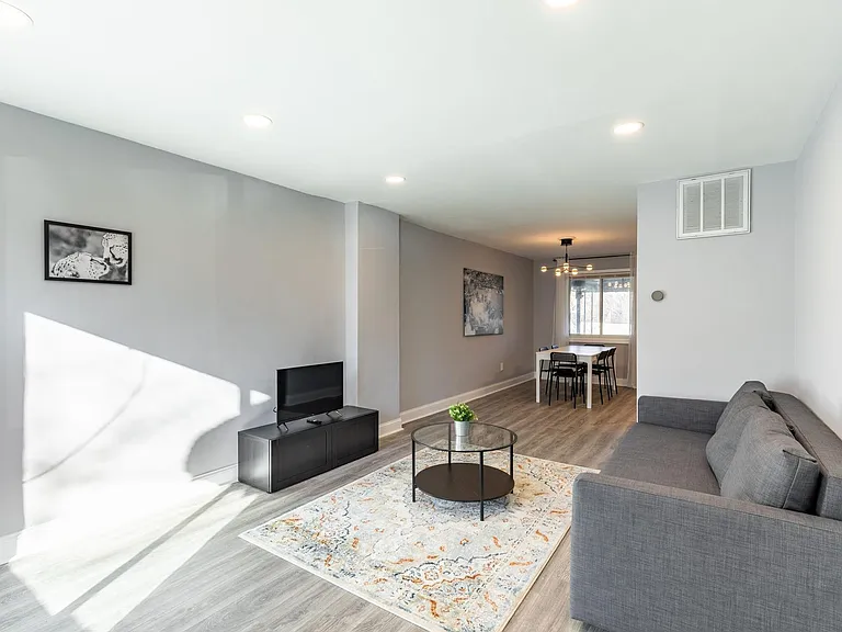 1482 Bangor St SE — Photo 2
