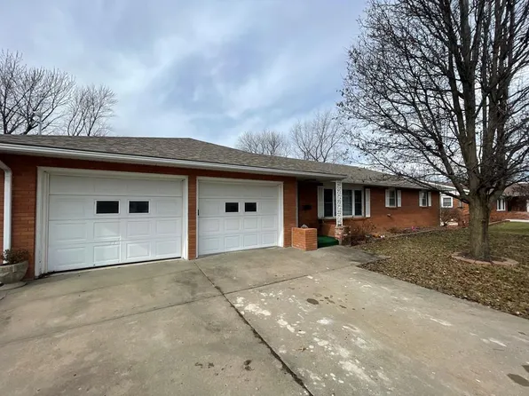 1514 Hickory Dr, Chillicothe, MO 64601