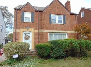 3817 Bushnell Rd, University Heights, OH 44118