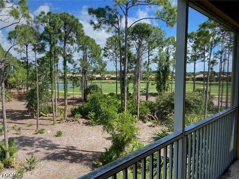 2 bed, 2.0 bath, 1242 sqft, $4,950 — Photo 3