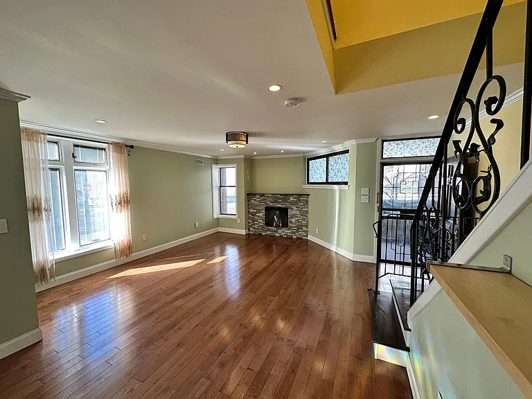 501 N 20th St — Photo 5
