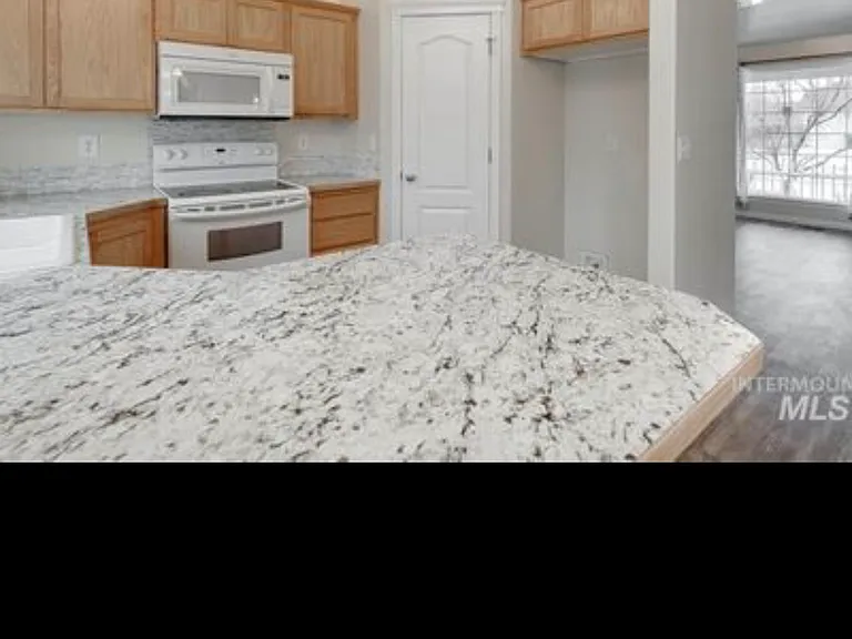 59 W Indian Rocks St — Photo 7