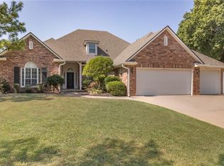 13805 Plantation Way, Edmond, OK 73013