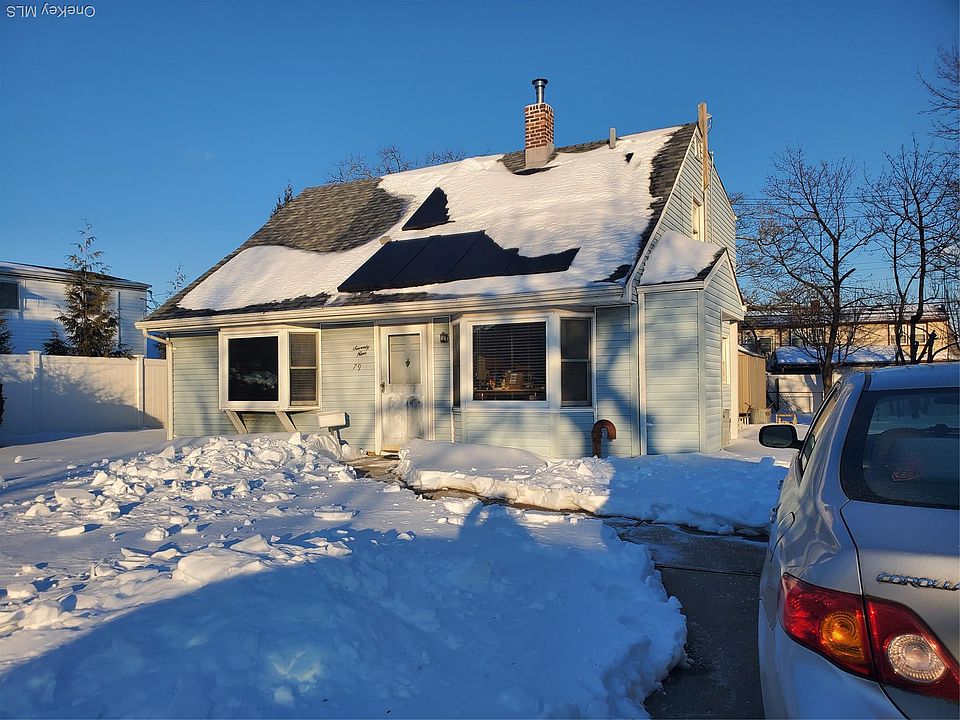 1st image of 79 Schoolhouse Road